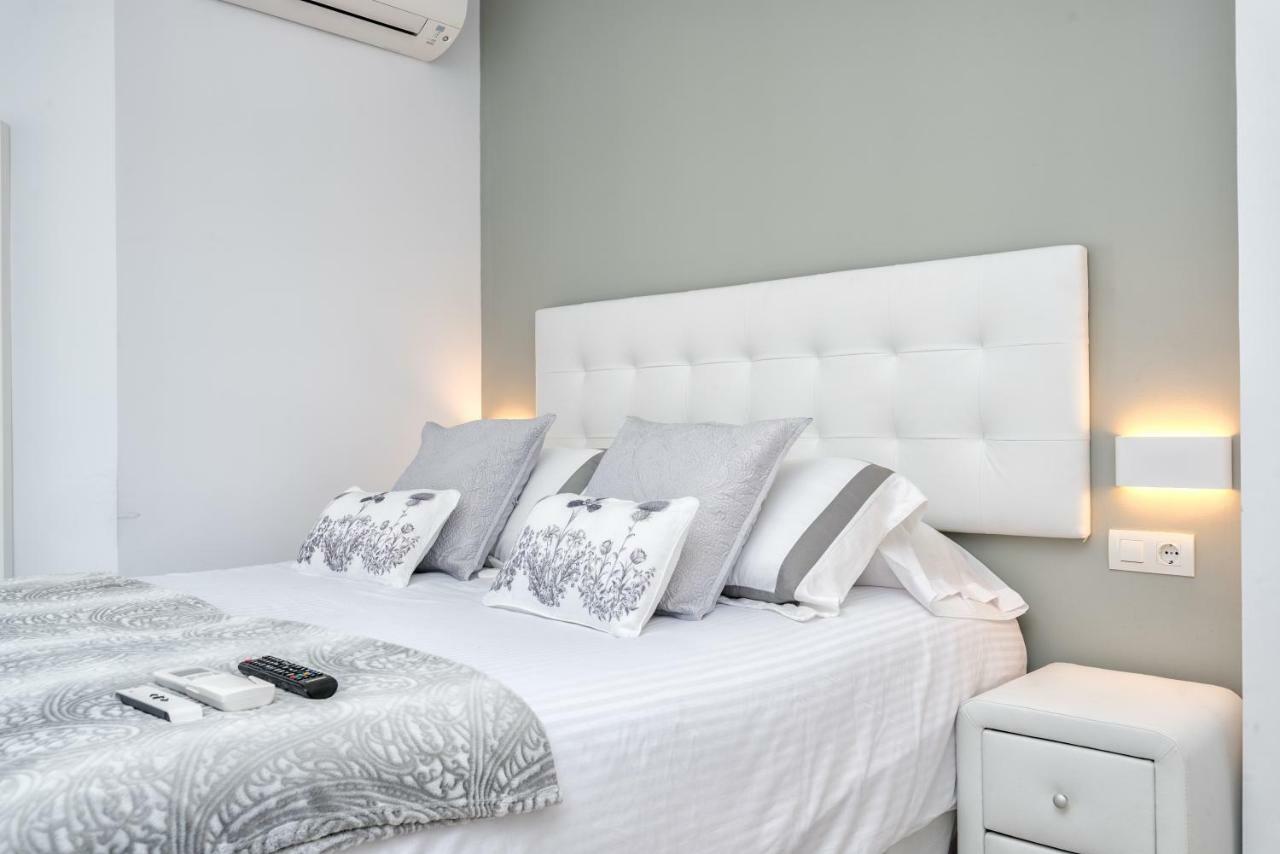 Seafront La Malagueta II Apartment Malaga Exterior photo